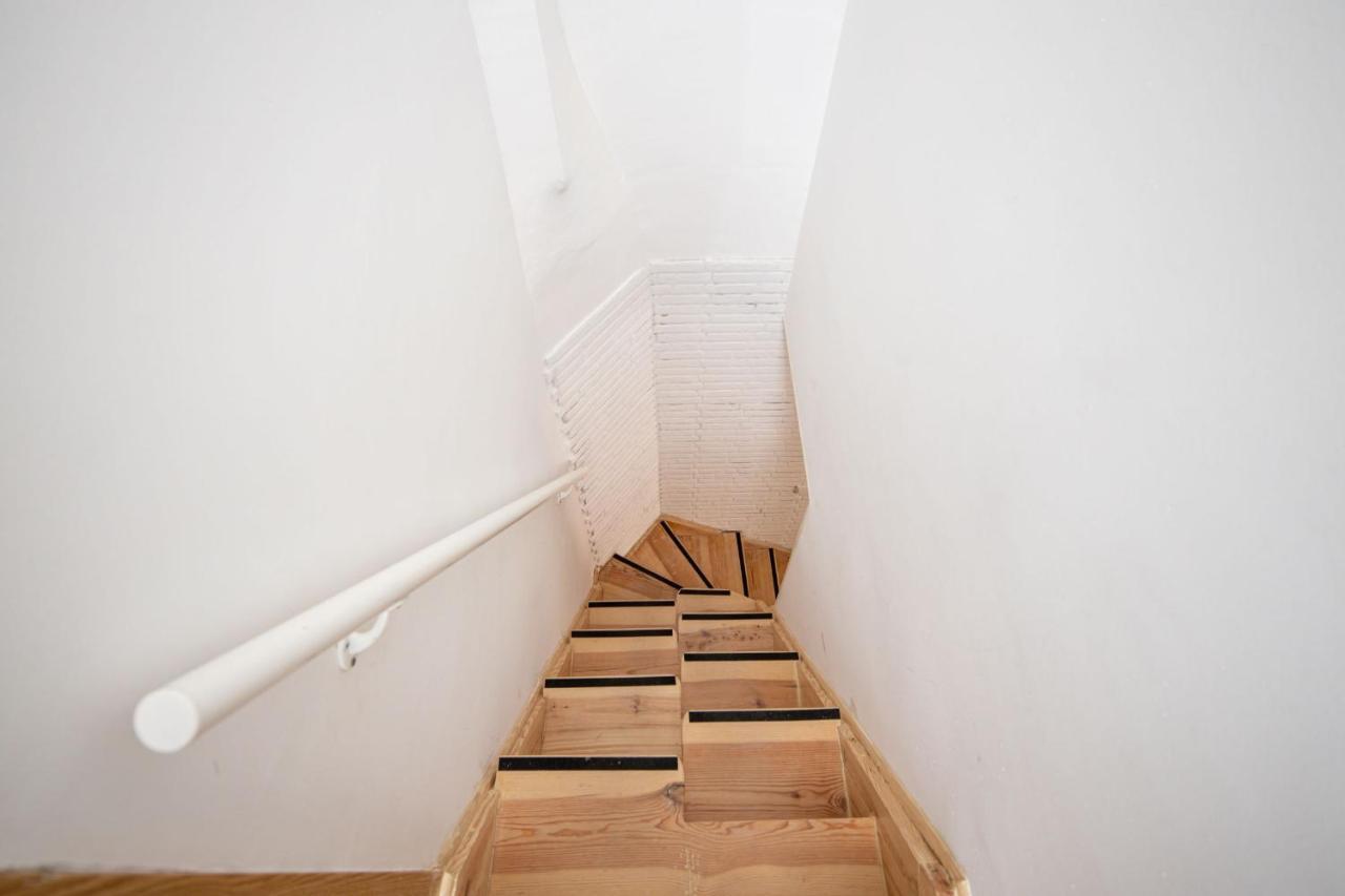 Lapa 3Bdr Duplex W/ Balcony By Lovelystay Lisboa Exteriör bild